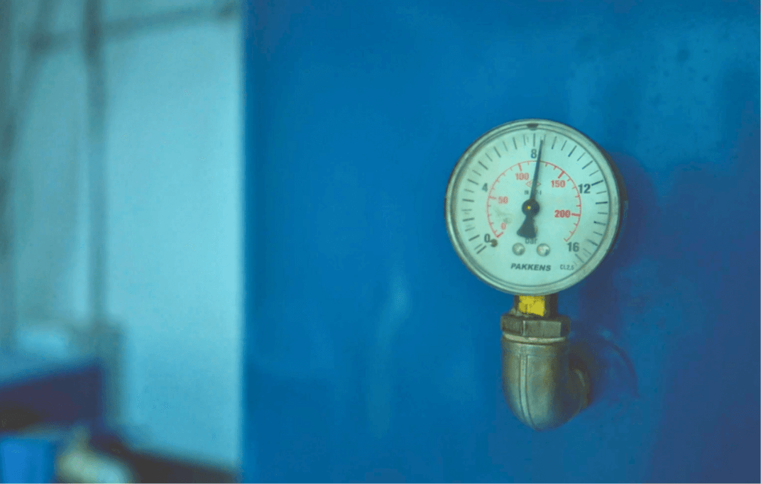Fixed-speed air compressor